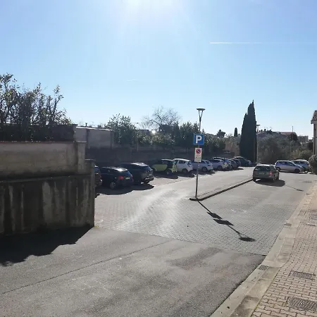 Querceto לינה וארוחת בוקר 3*